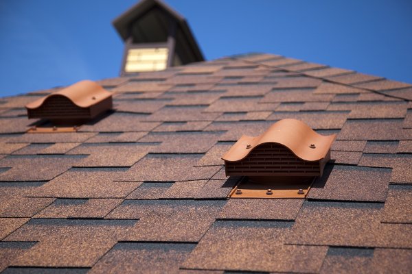 view of architectural asphalt shingle roof surface